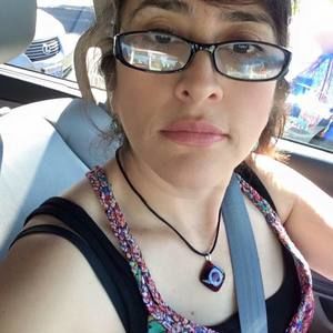 Meet your Posher, Emerita